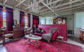 Festina Lente Guesthouse